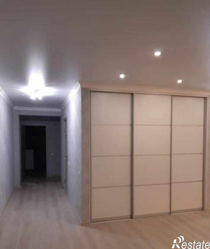 3-комн квартира улица Нансена, 93/1