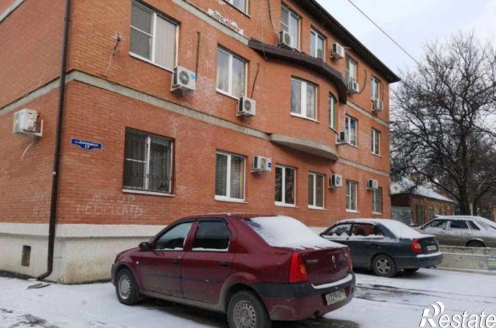 2-комн квартира улица Джапаридзе, 17