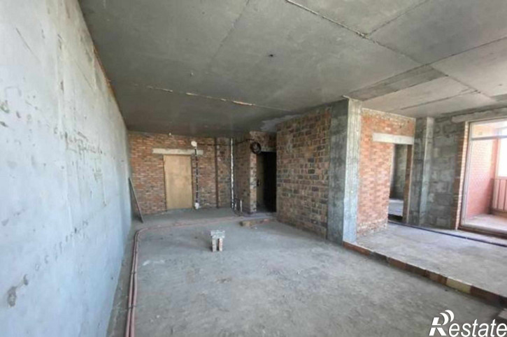 2-комн квартира улица Закруткина, 2/2