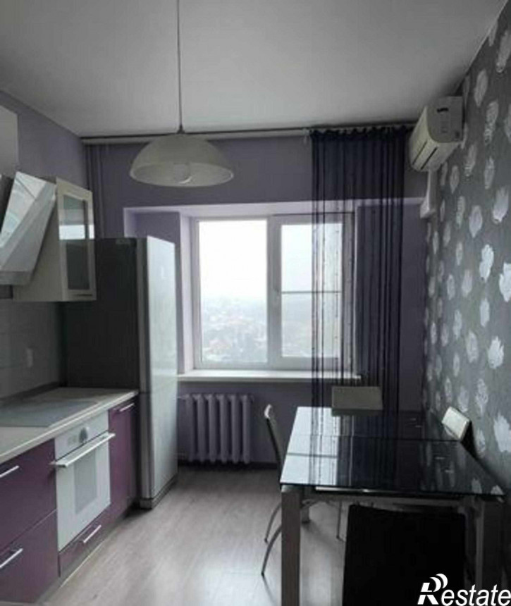 3-комн квартира улица Евдокимова, 37Д