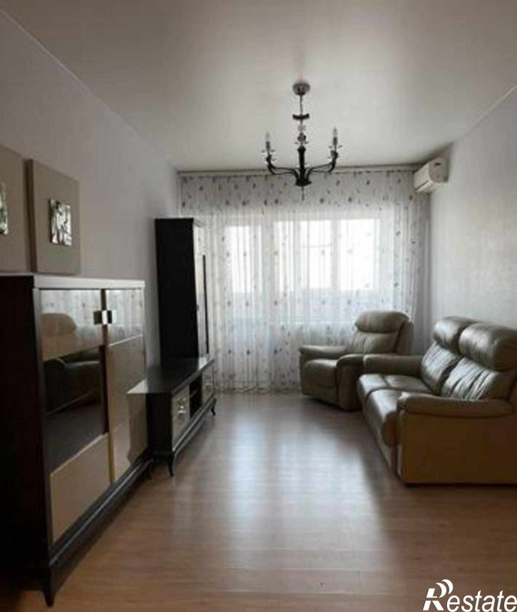 3-комн квартира улица Евдокимова, 37Д