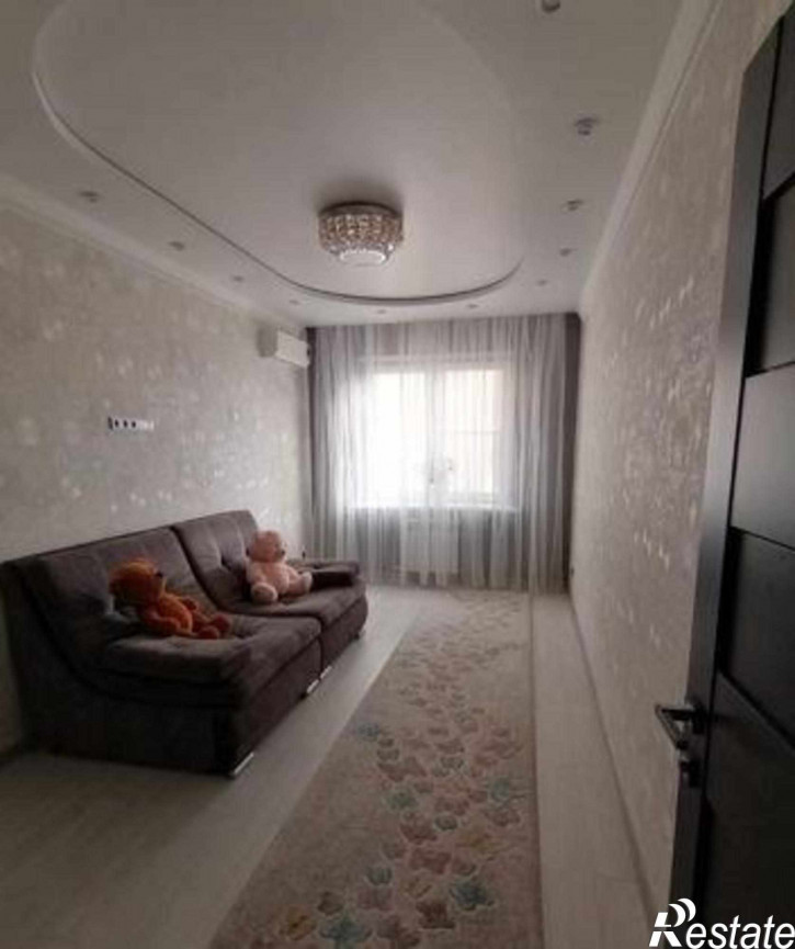3-комн квартира улица Богданова, 77