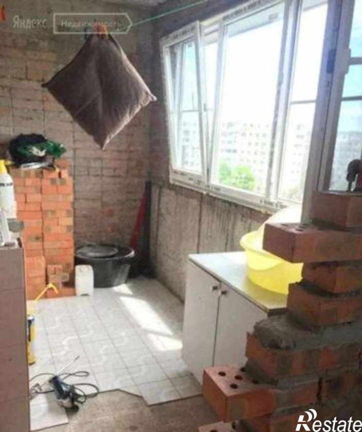 2-комн квартира проспект Космонавтов, 17