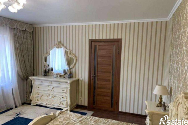 2-комн квартира Театральный проспект, 40