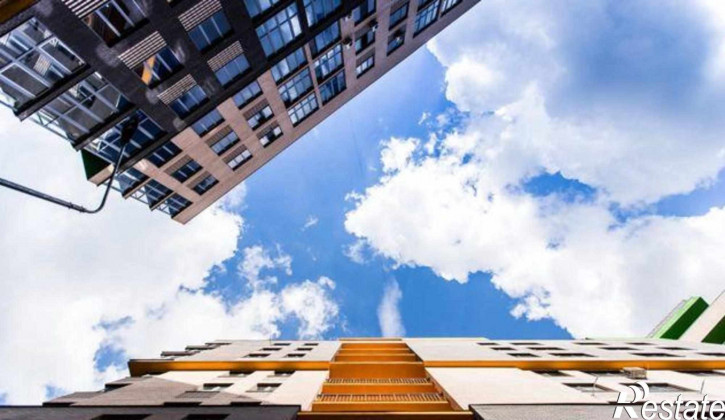 3-комн квартира проспект Шолохова, 211/2
