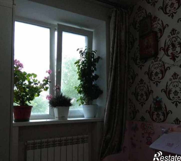 2-комн квартира улица Грисенко, 32А