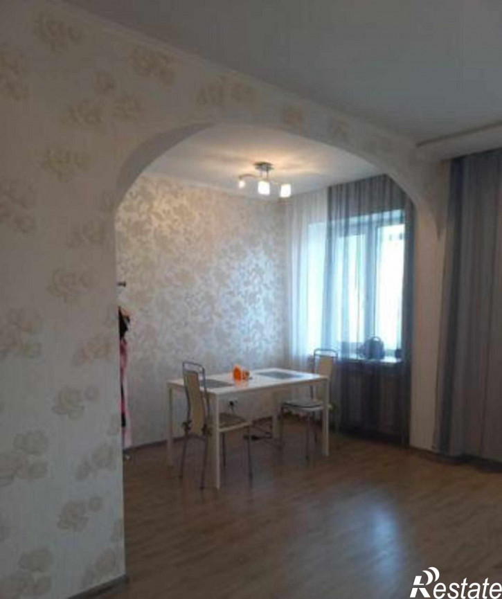 2-комн квартира бульвар Комарова, 12/1