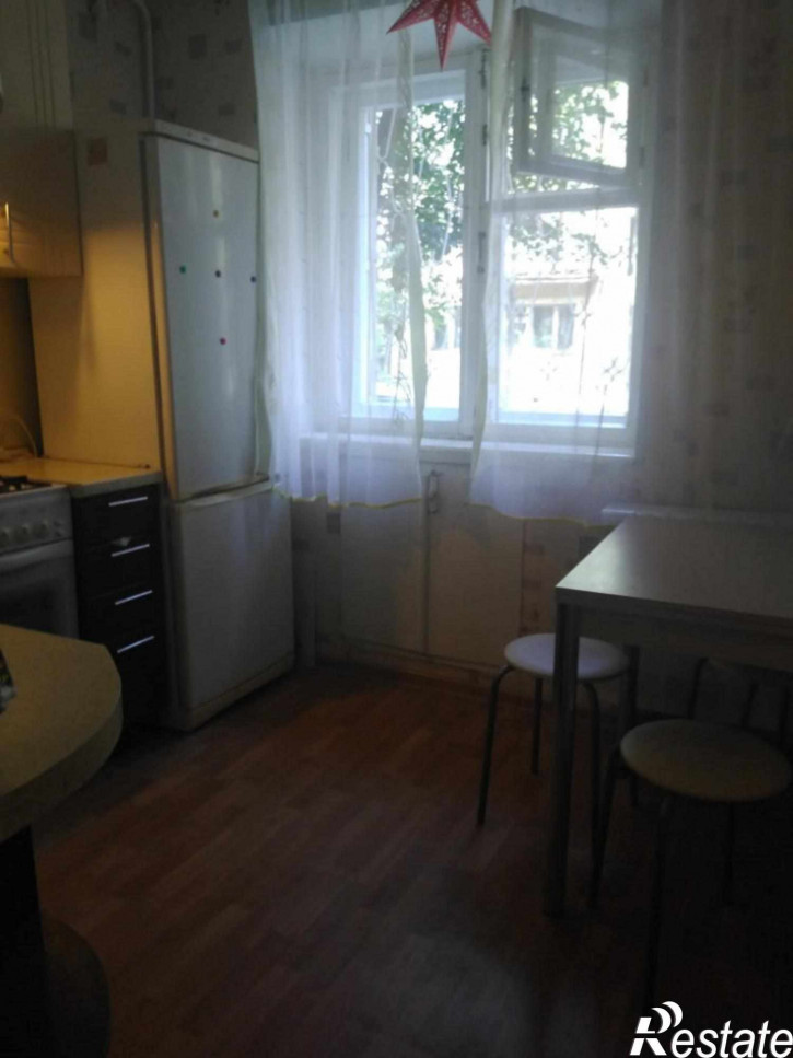 2-комн квартира Асаткина ул, 30
