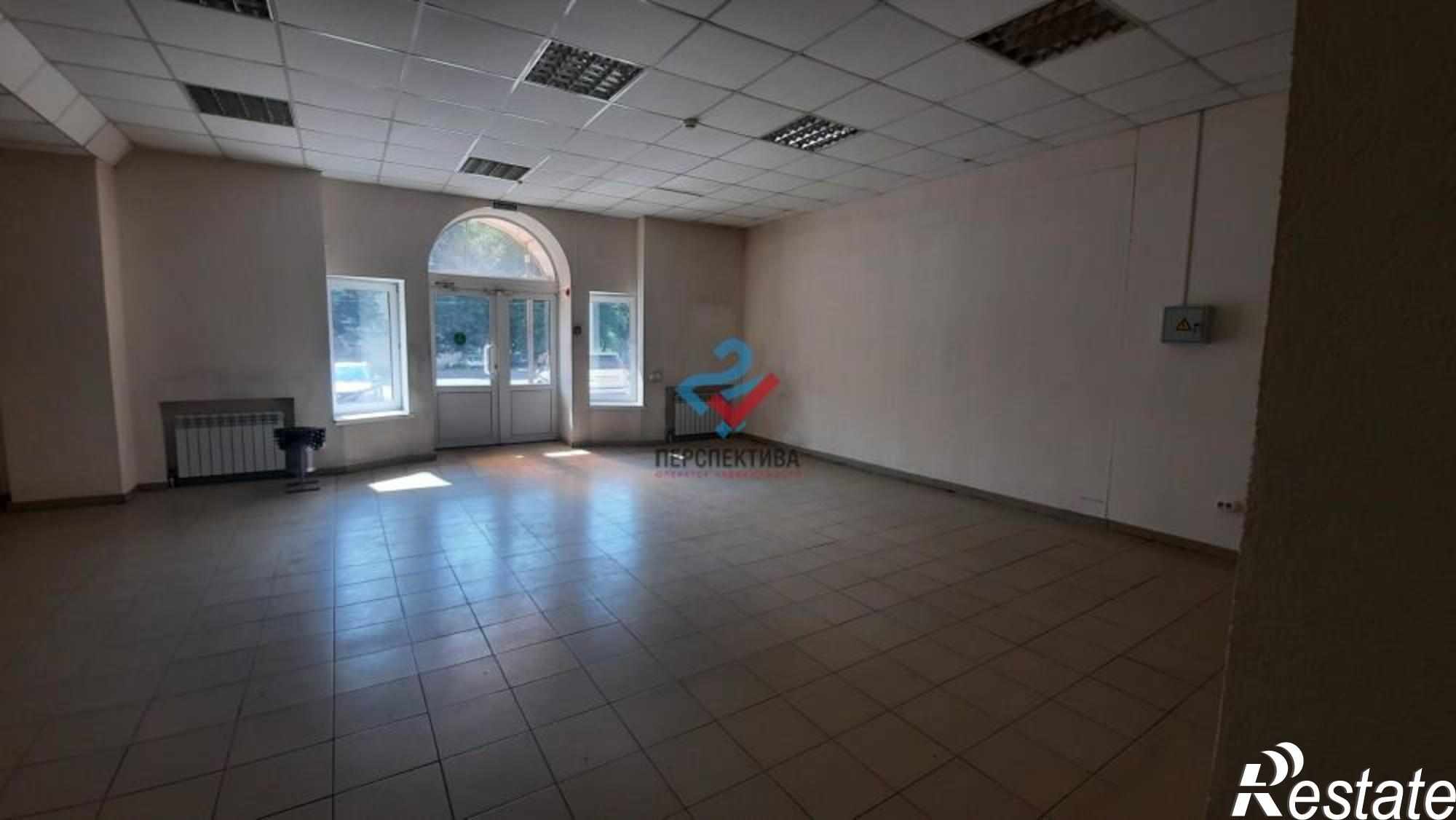 Сдать торговое помещение за 88 000 рублей на улица Ленина, 19