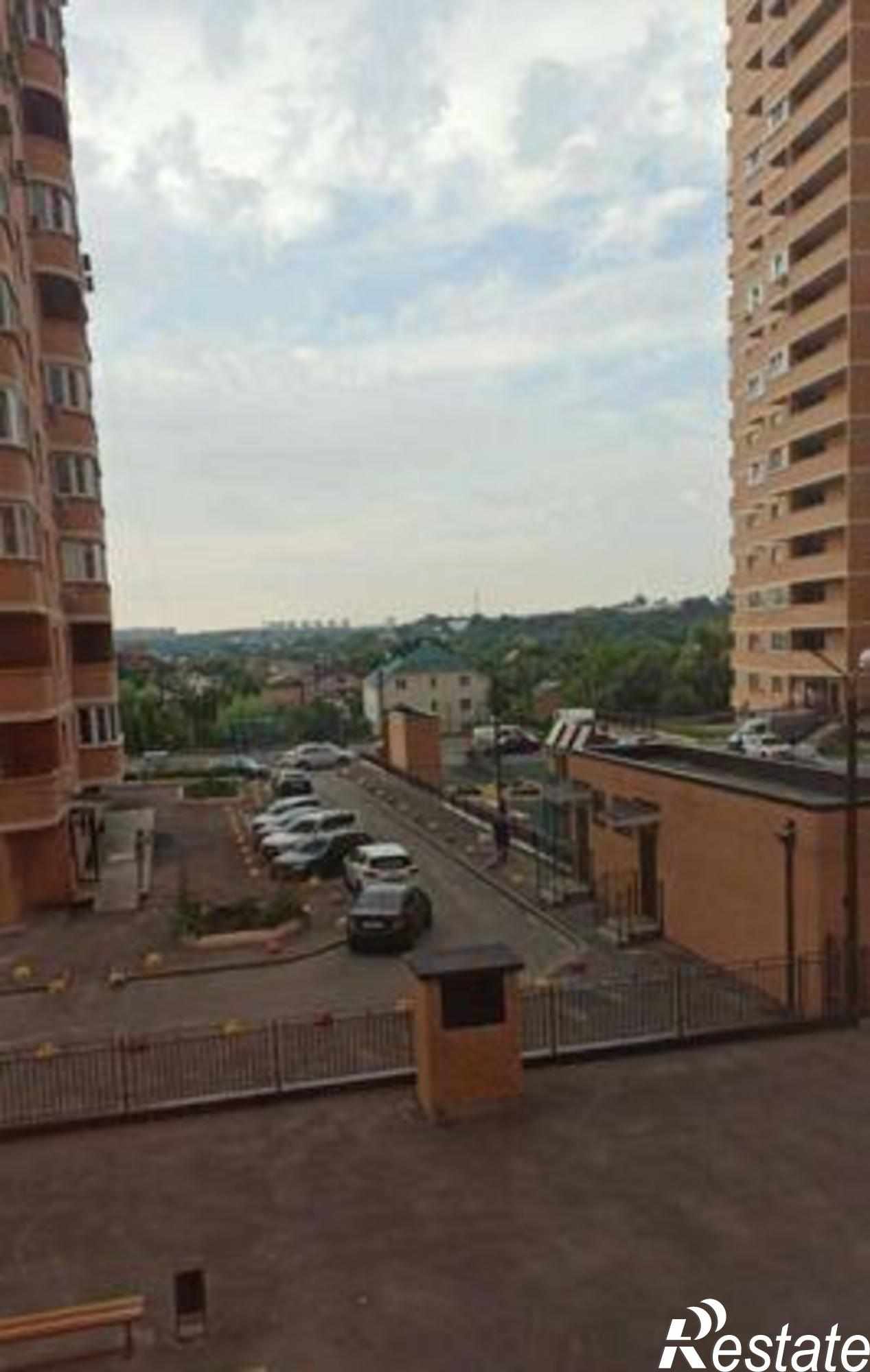 Купить квартиру за 2 630 000 рублей на Творческая улица, 7