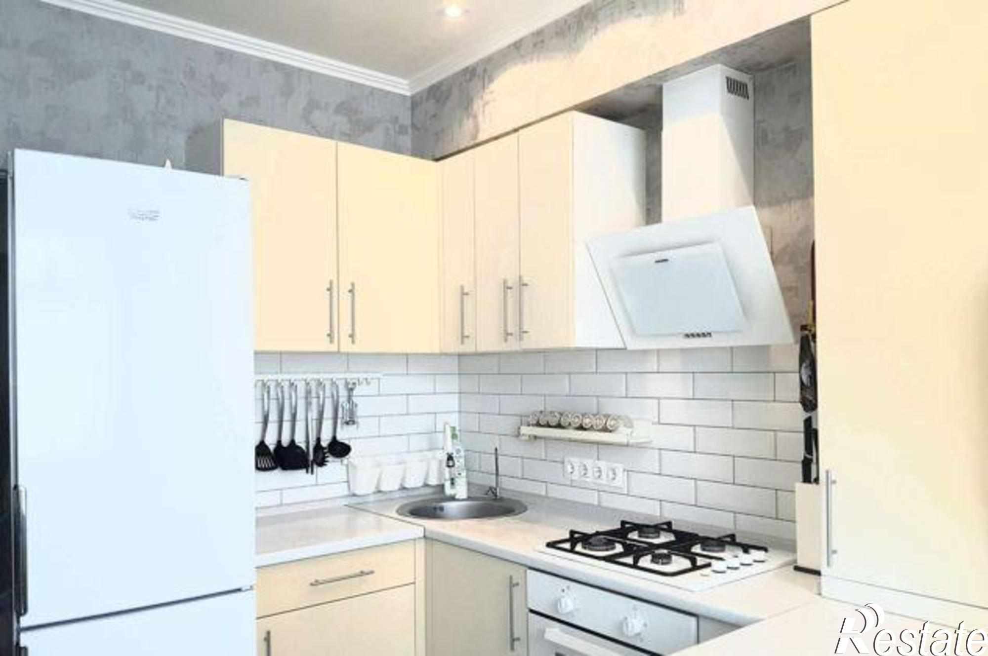 Купить квартиру за 2 350 000 рублей на 2-й Атмосферный переулок, 8