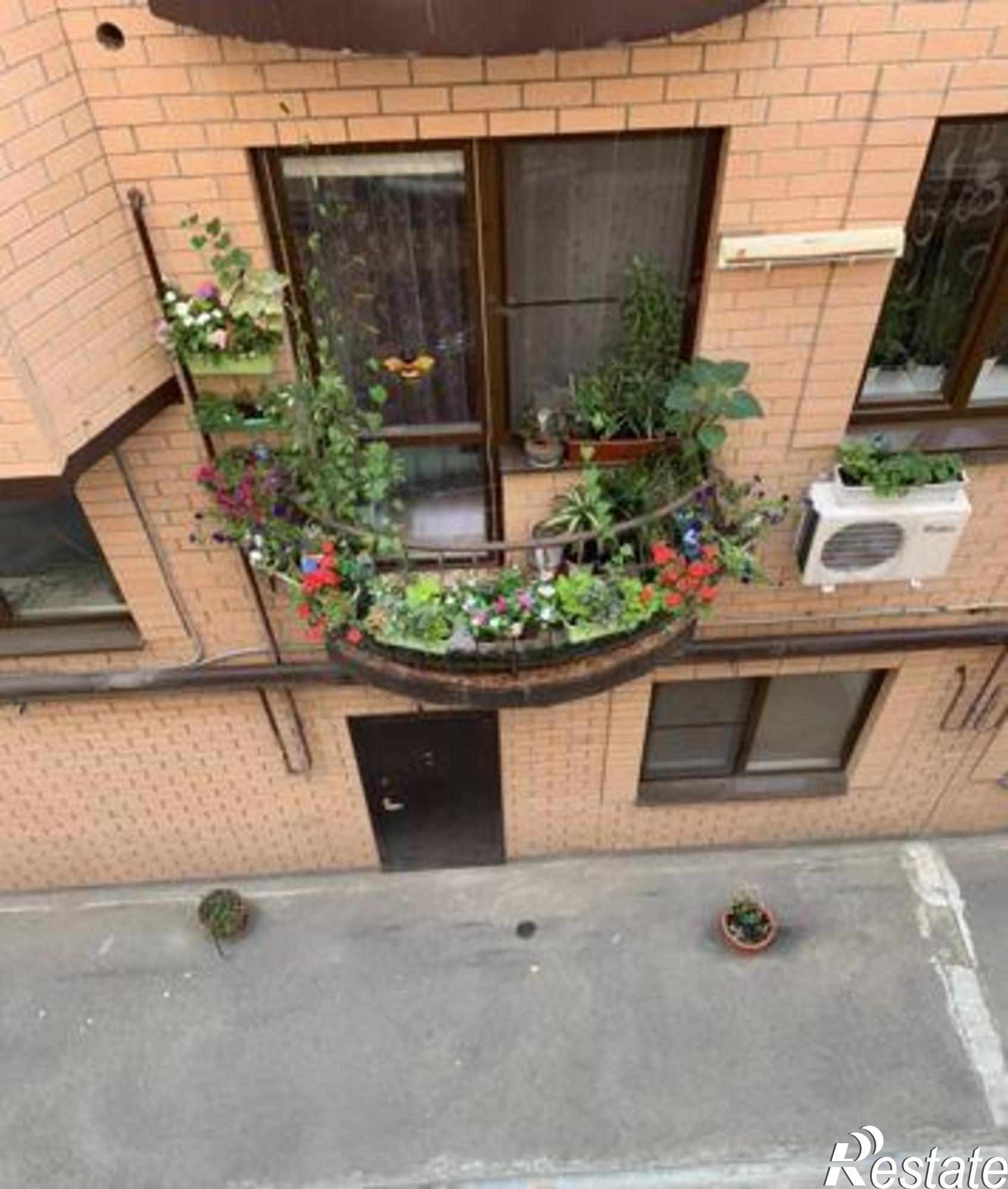 Купить квартиру за 3 380 000 рублей на Педагогический переулок, 6