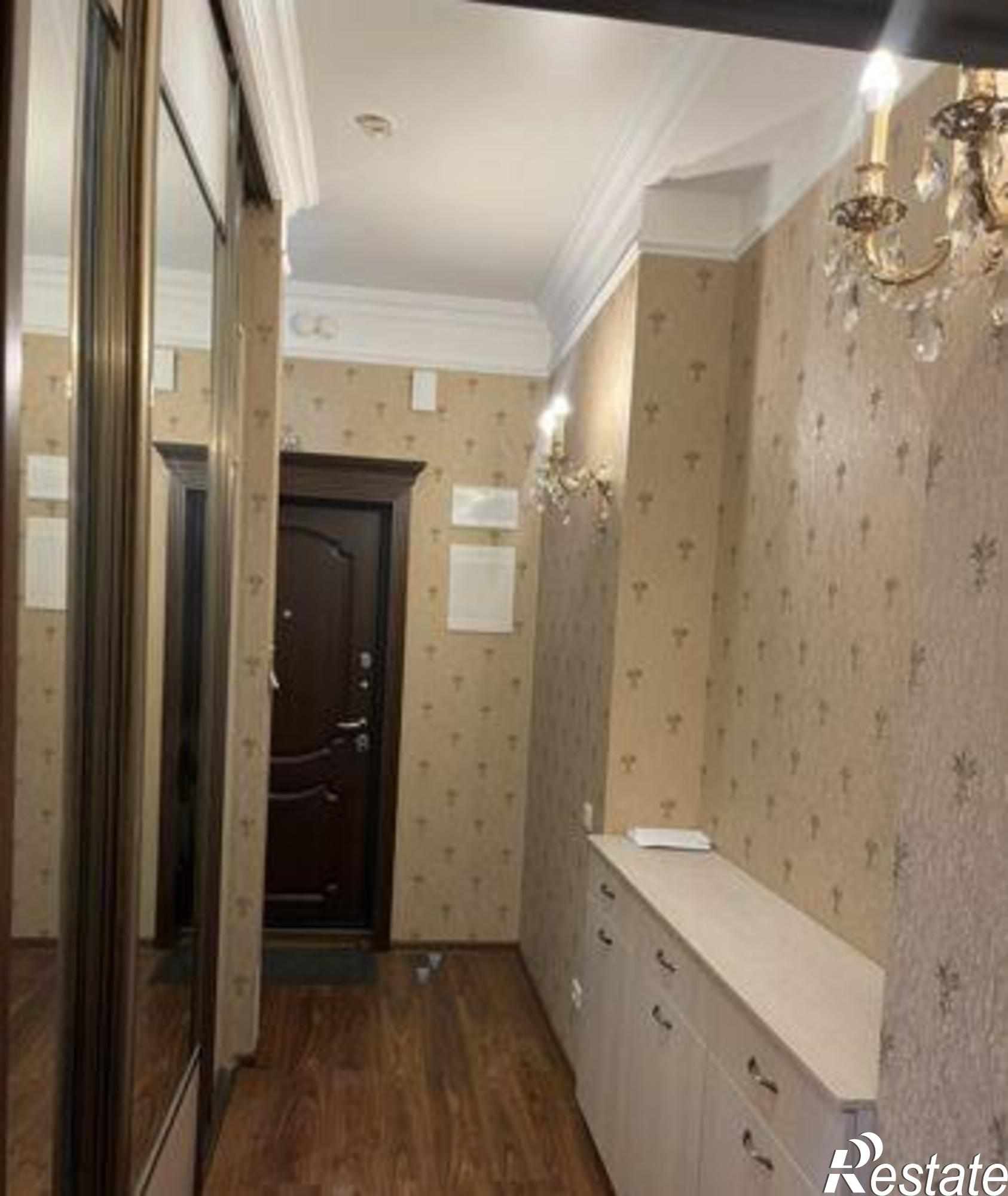 Купить квартиру за 7 990 000 рублей на улица Варфоломеева, 34