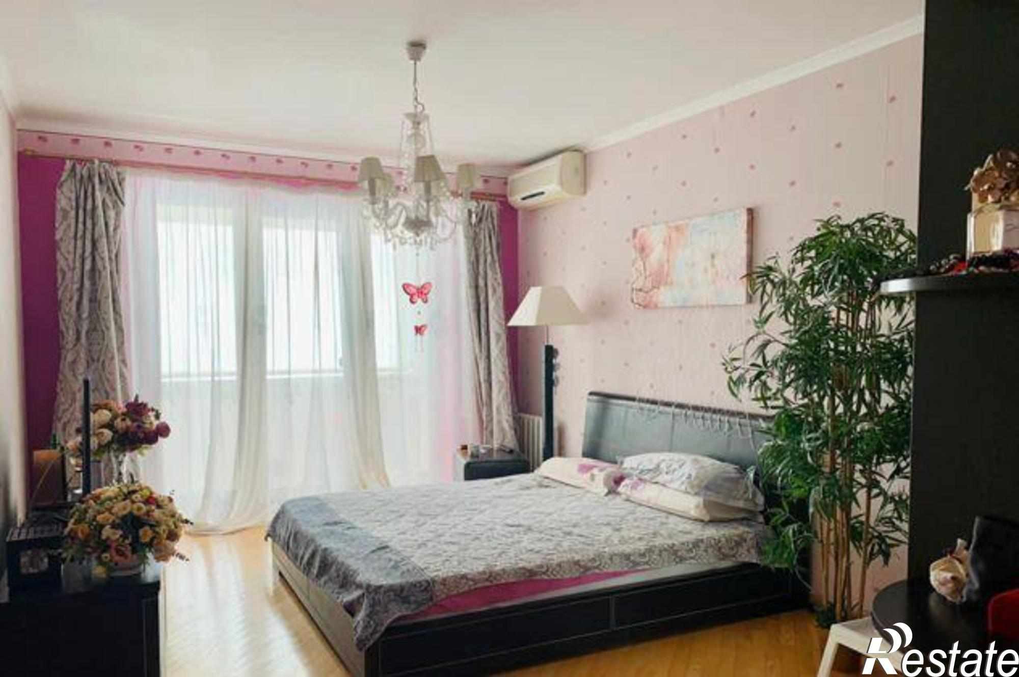 Купить квартиру за 6 770 000 рублей на улица Мечникова, 142А