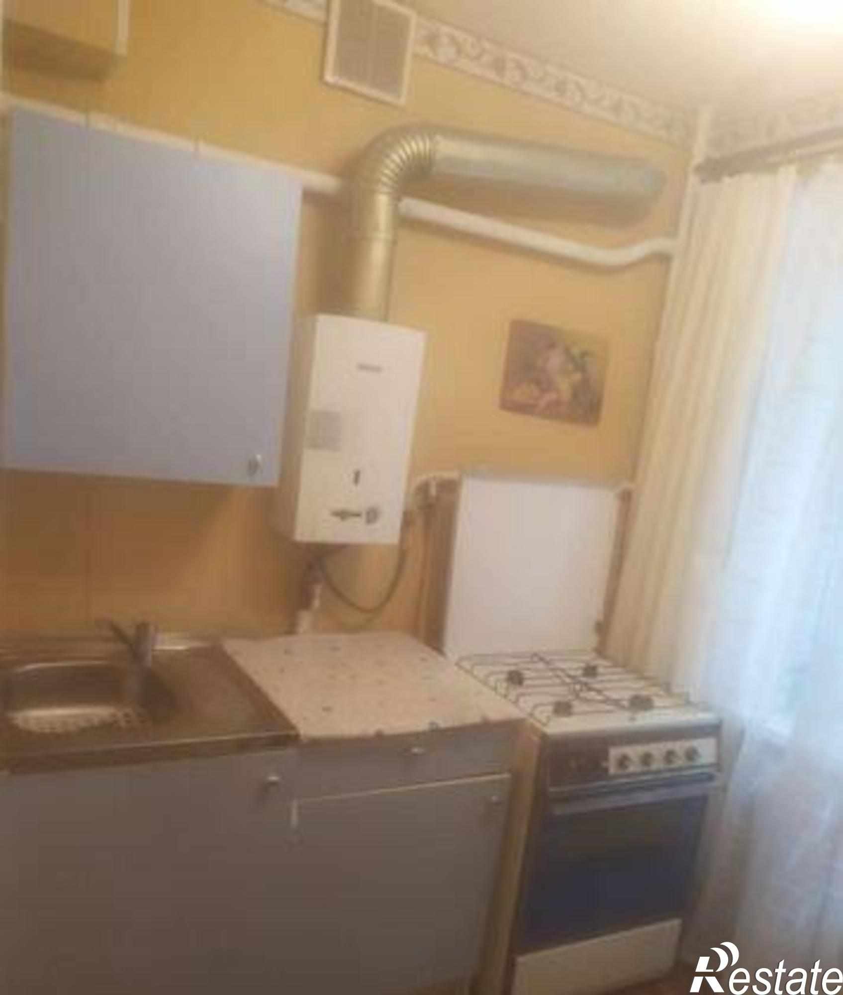 Купить квартиру за 2 400 000 рублей на улица Оганова, 3/1