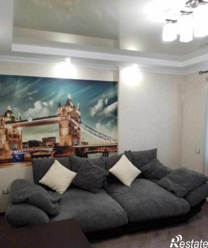2-комн квартира улица Рыльского, 1