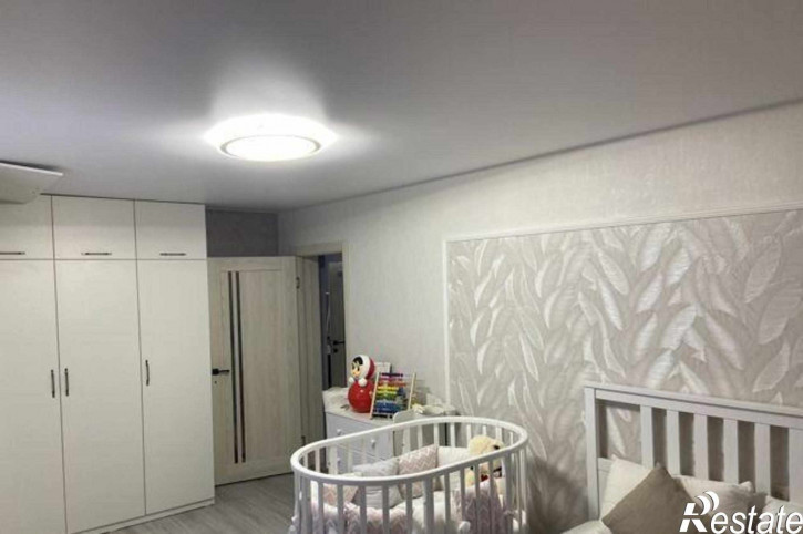 2-комн квартира улица Платона Кляты, 1