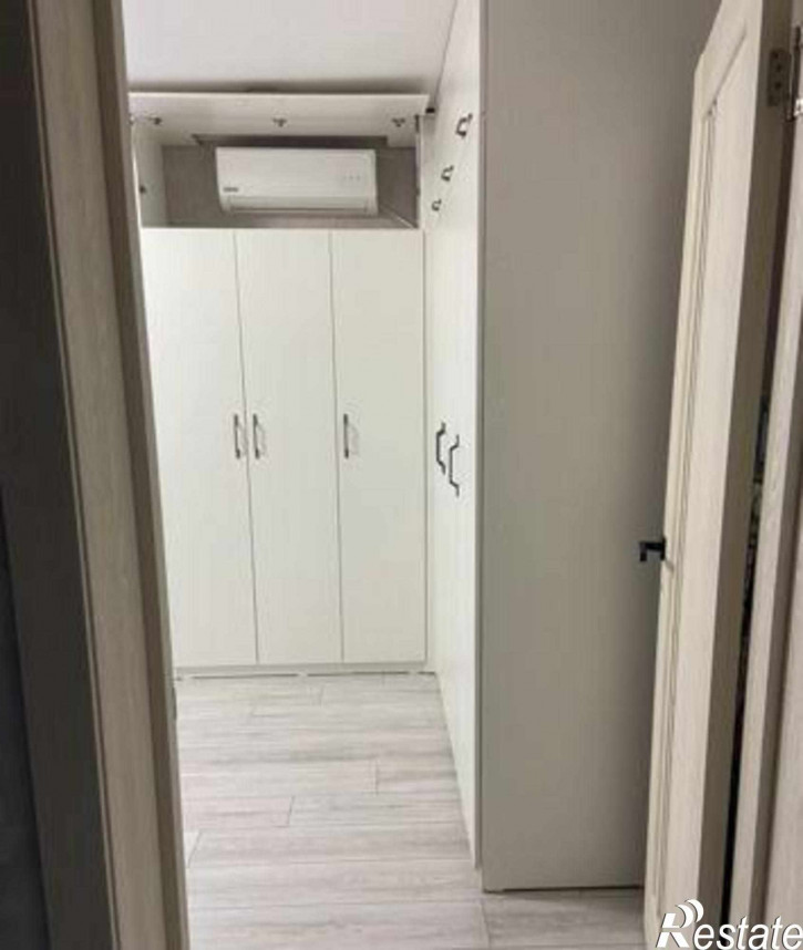 2-комн квартира улица Платона Кляты, 1