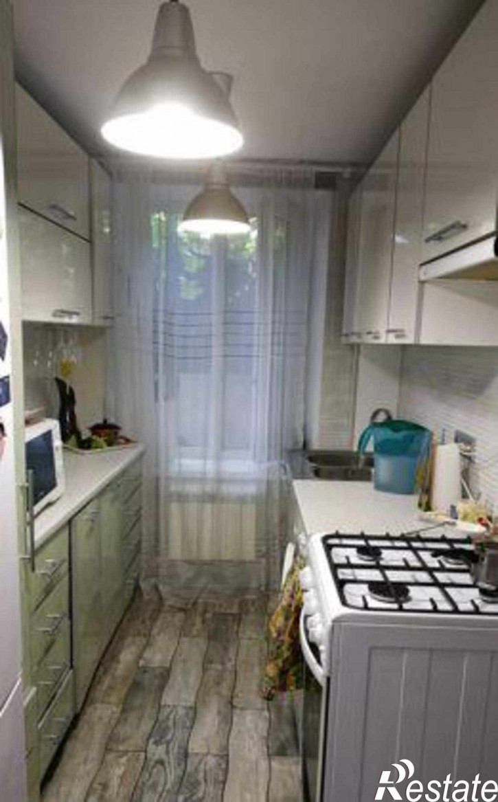 3-комн квартира улица Красных Зорь, 140А