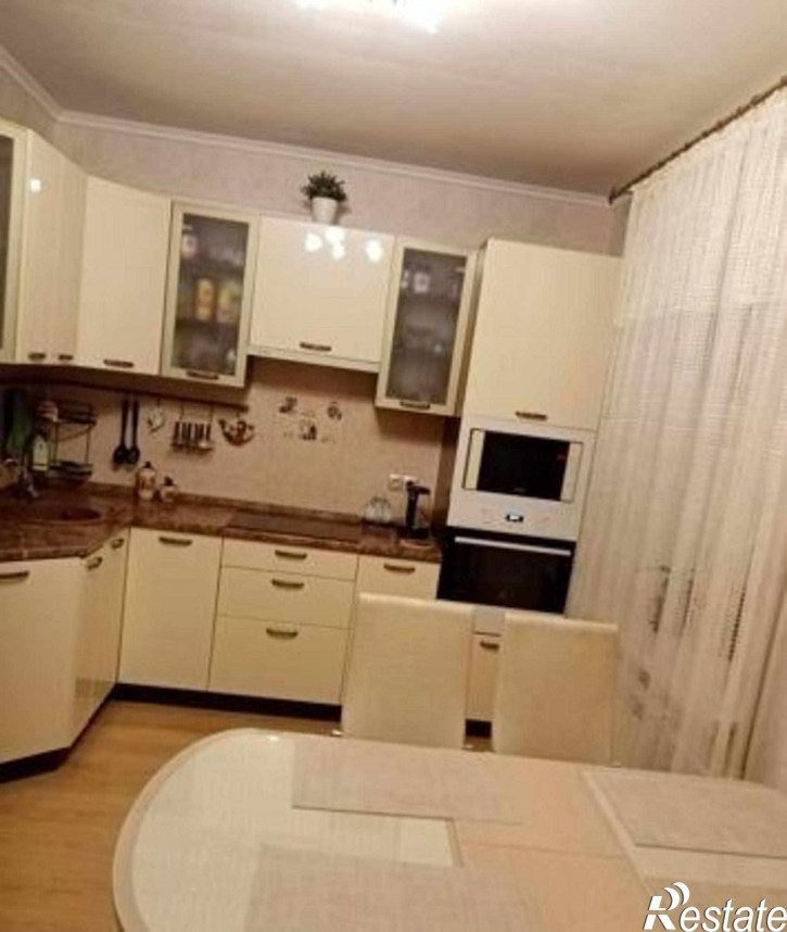 3-комн квартира улица Вересаева, 103/3