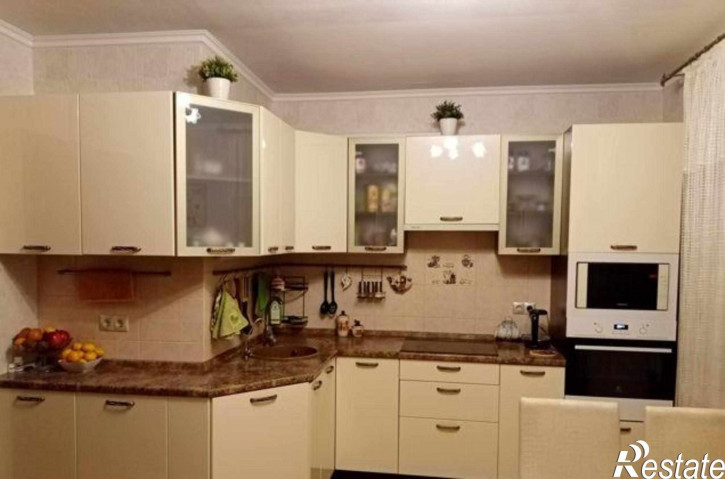 3-комн квартира улица Вересаева, 103/3