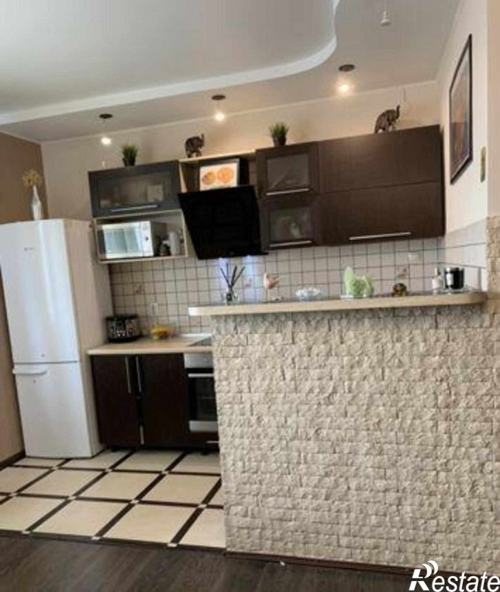 3-комн квартира 20-я улица, 43