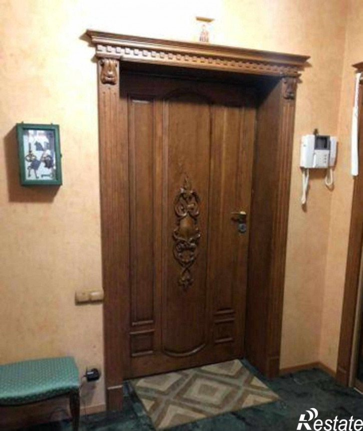 3-комн квартира переулок Островского, 58А