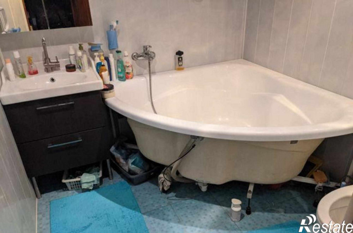 2-комн квартира улица Обороны, 43