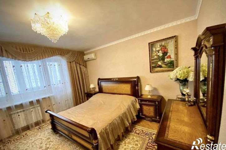 4-комн квартира Советская улица, 51