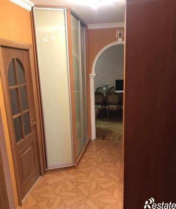 3-комн квартира проспект 40-летия Победы, 69/3