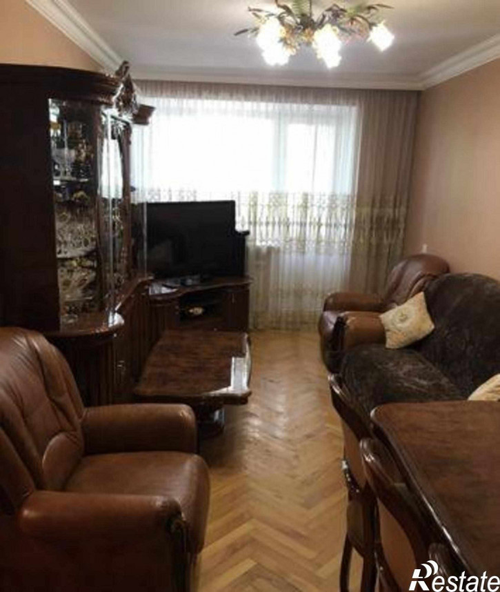 3-комн квартира проспект 40-летия Победы, 69/3