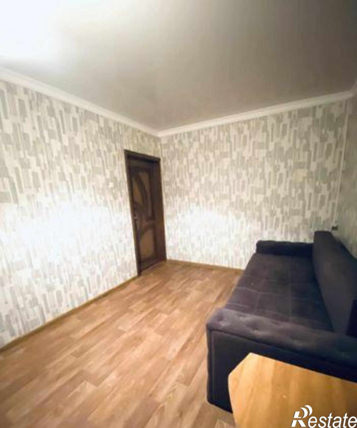 2-комн квартира улица Добровольского, 5/5