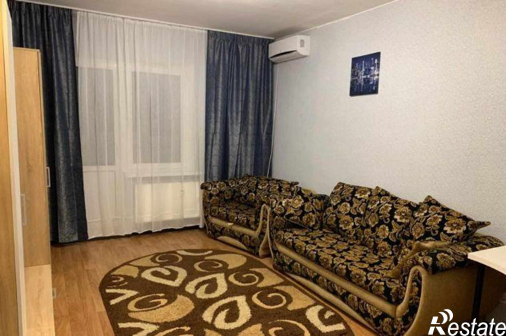 3-комн квартира улица Тимофеева, 13/1