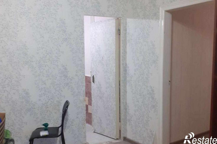 4-комн квартира Вятская улица, 49