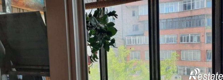 4-комн квартира улица Максима Горького, 8