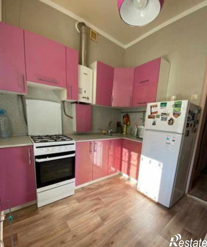 2-комн квартира Российская улица, 15