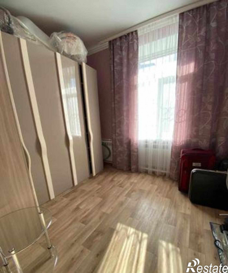 2-комн квартира Российская улица, 15