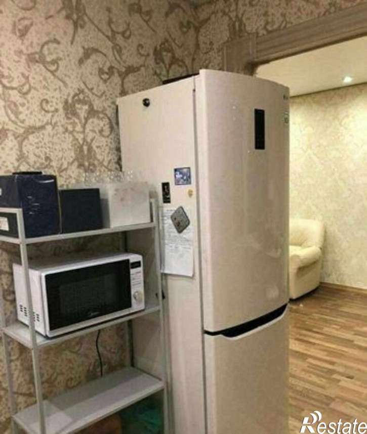 3-комн квартира Вятская улица, 98/105