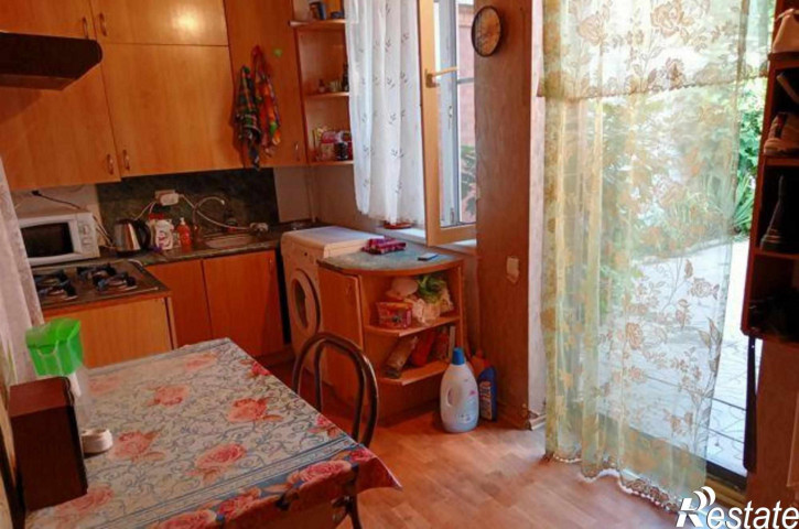 4-комн квартира Днепровский переулок, 116/1