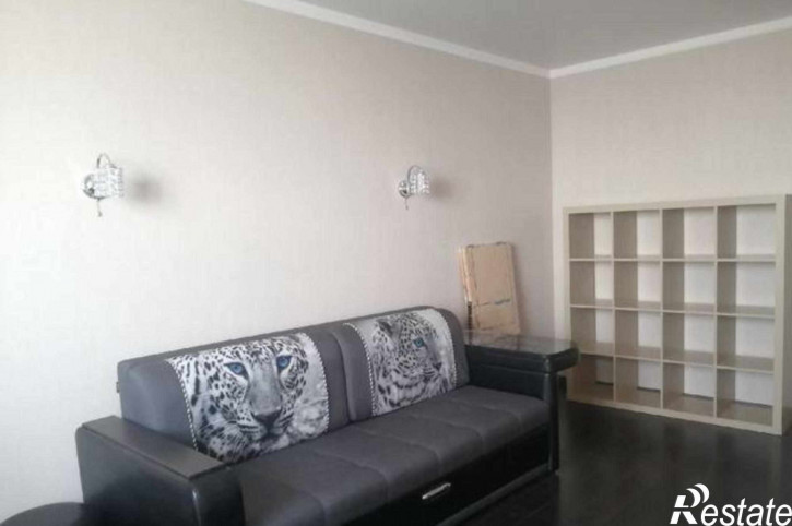 1-комн квартира в новом доме улица Жмайлова, 4Г