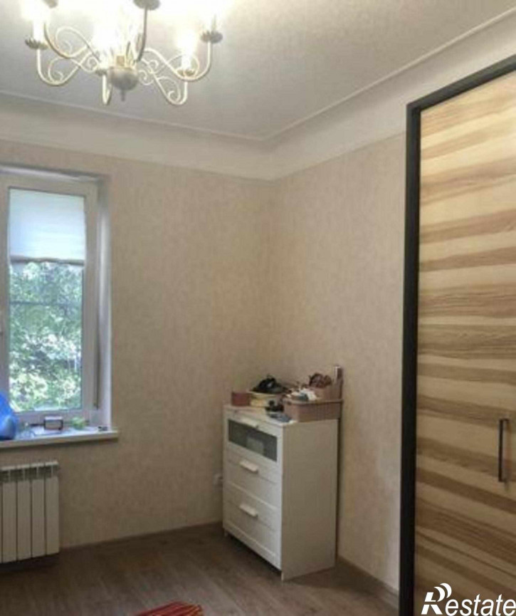 4-комн квартира улица Мечникова, 45