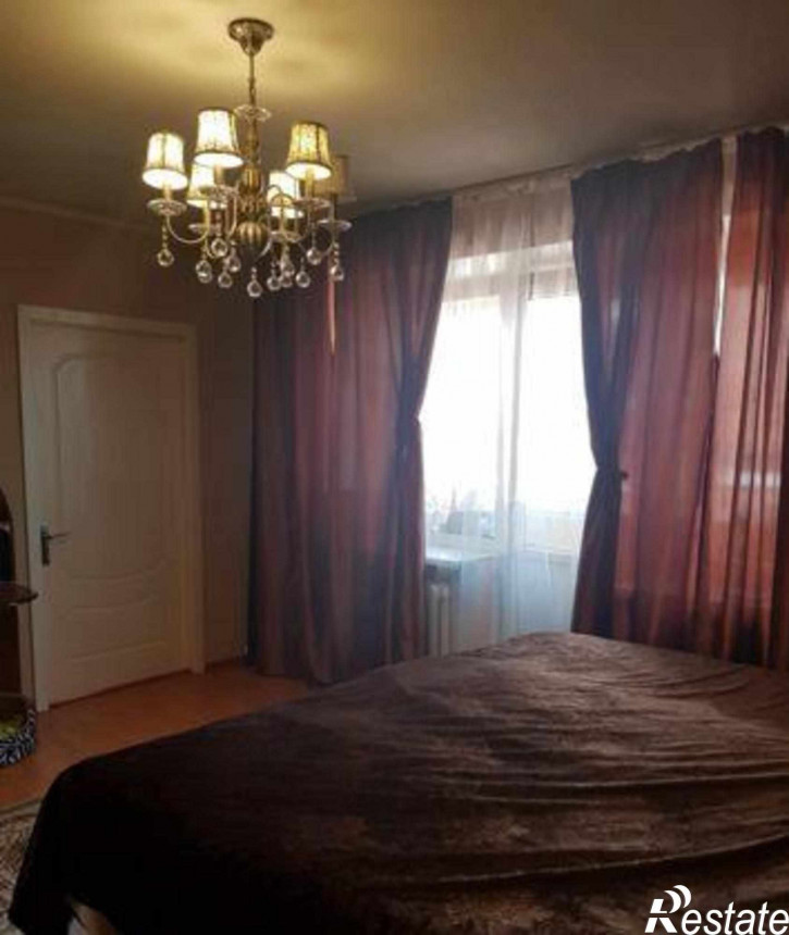 3-комн квартира улица Обороны, 43