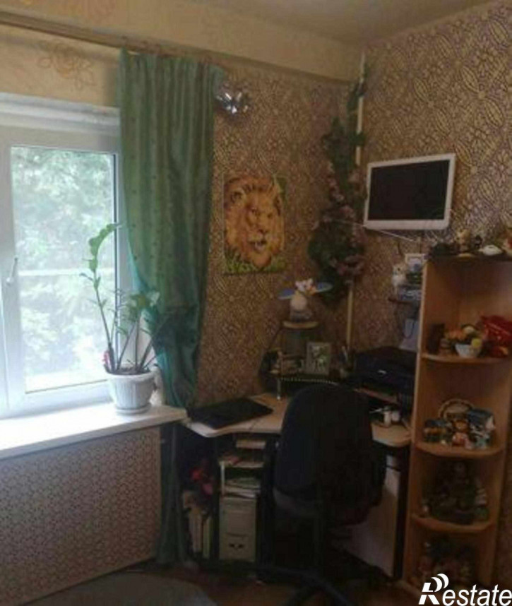 3-комн квартира улица Зорге, 12