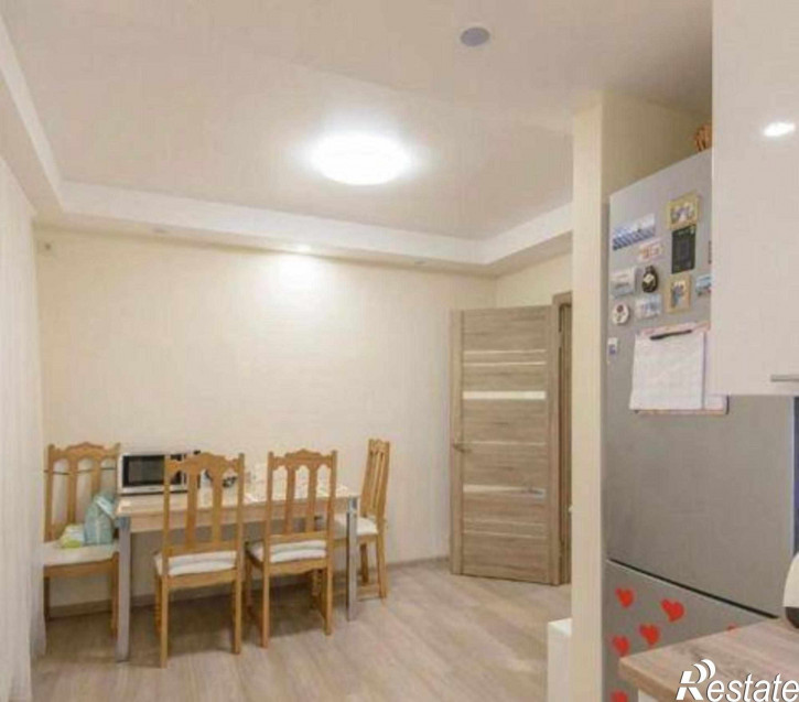 3-комн квартира улица Оганова, 8/1