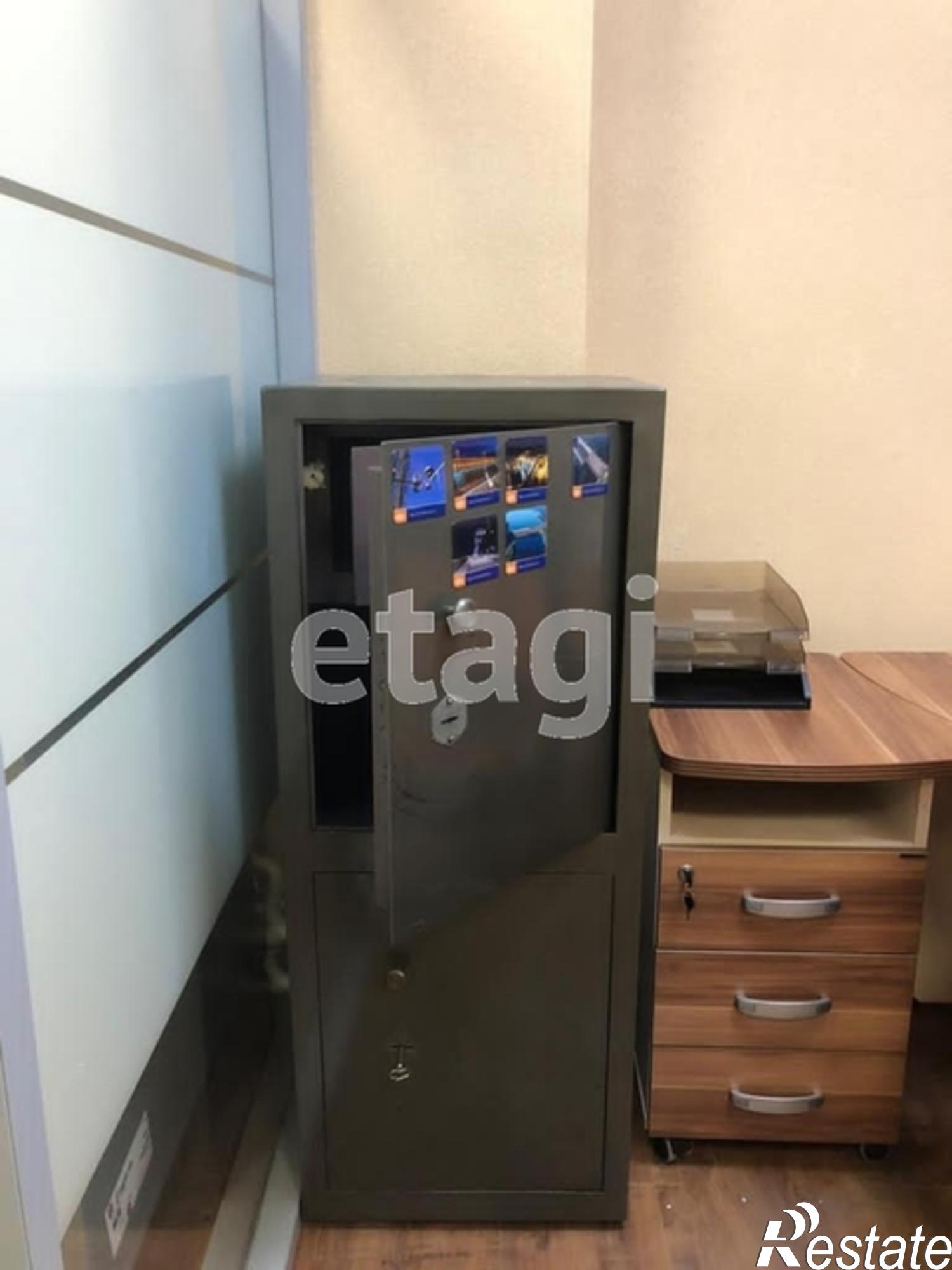 Купить офис, помещение под офис за 9 100 000 рублей на улица Молокова