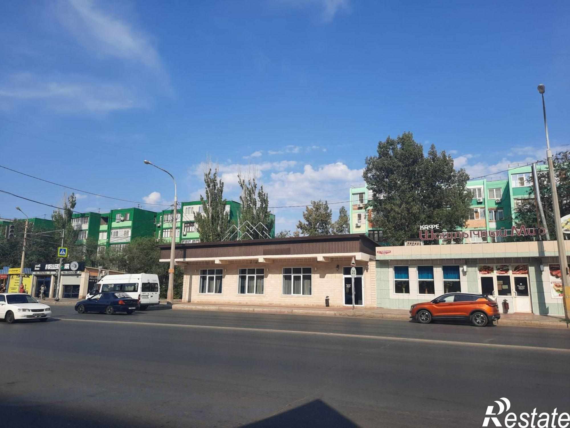 Сдать торговое помещение за 105 000 рублей на г. Астрахань, Советский район, ул. Кубанская, 31 Б