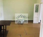 2-комн, 45кв м, этаж 2/2 Крайнего ул, 37