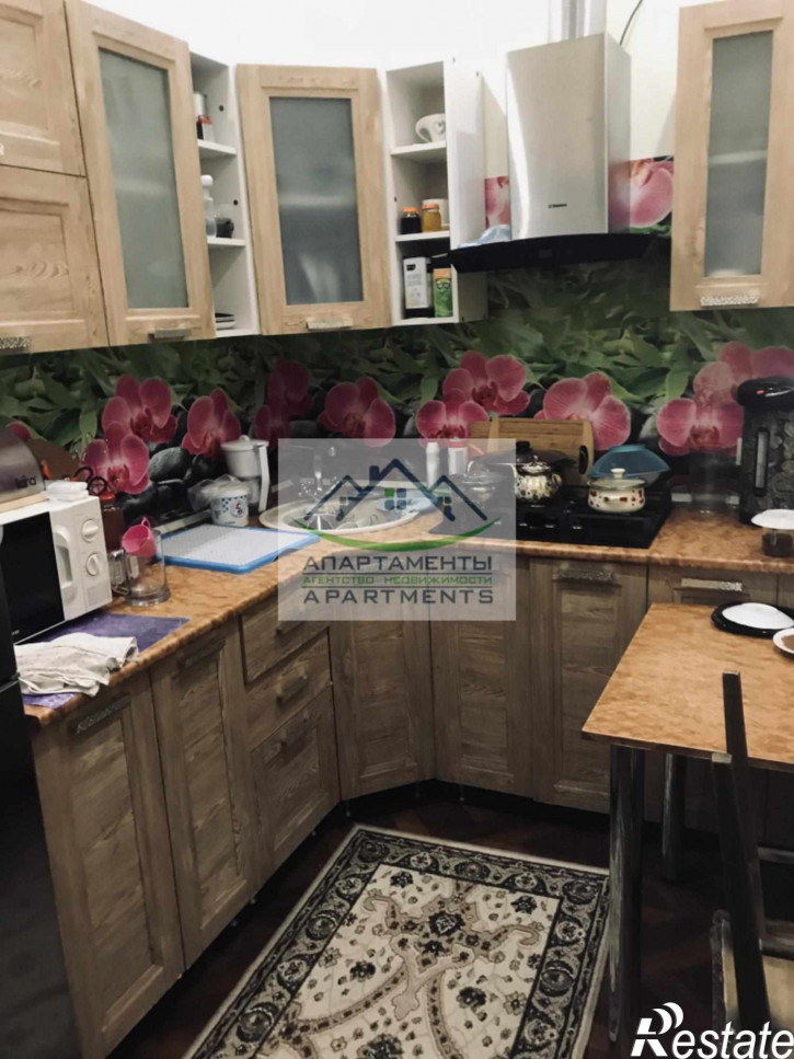 3-комн квартира Крайнего ул, 37