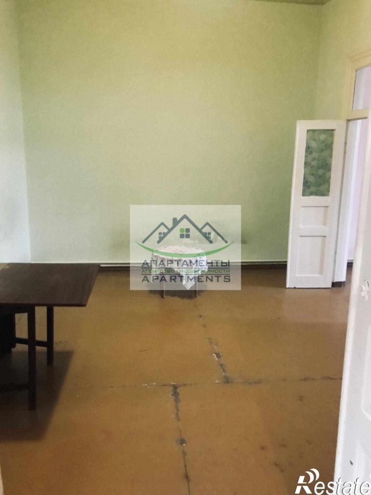 2-комн квартира Крайнего ул, 37