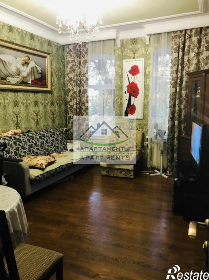 3-комн квартира Крайнего ул, 37